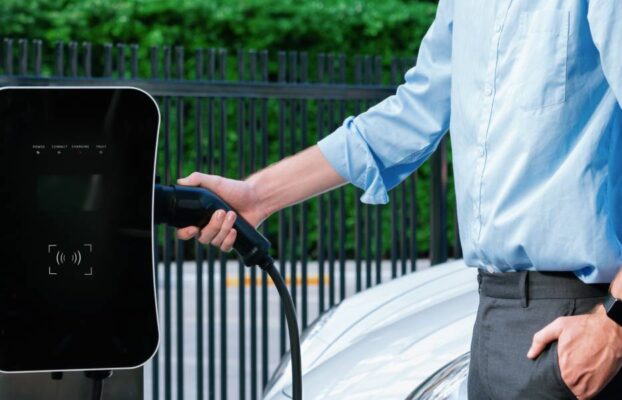 How to Choose the Right Home EV Charger in UAE